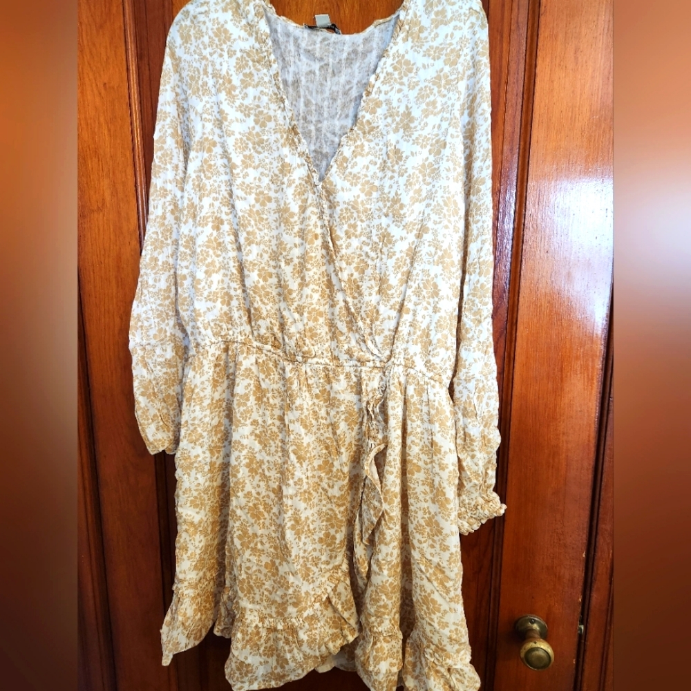 American Eagle Wrap Dress (XXL)